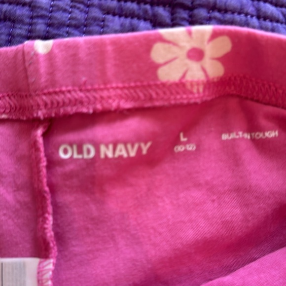 Old Navy Active Flare Leggings - Picture 7 of 13
